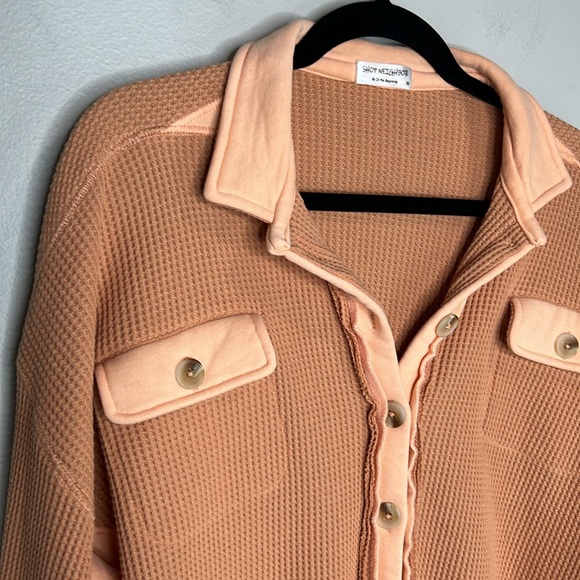 Oversized mixed material waffle button down shacket top size Medium - Picture 5 of 11